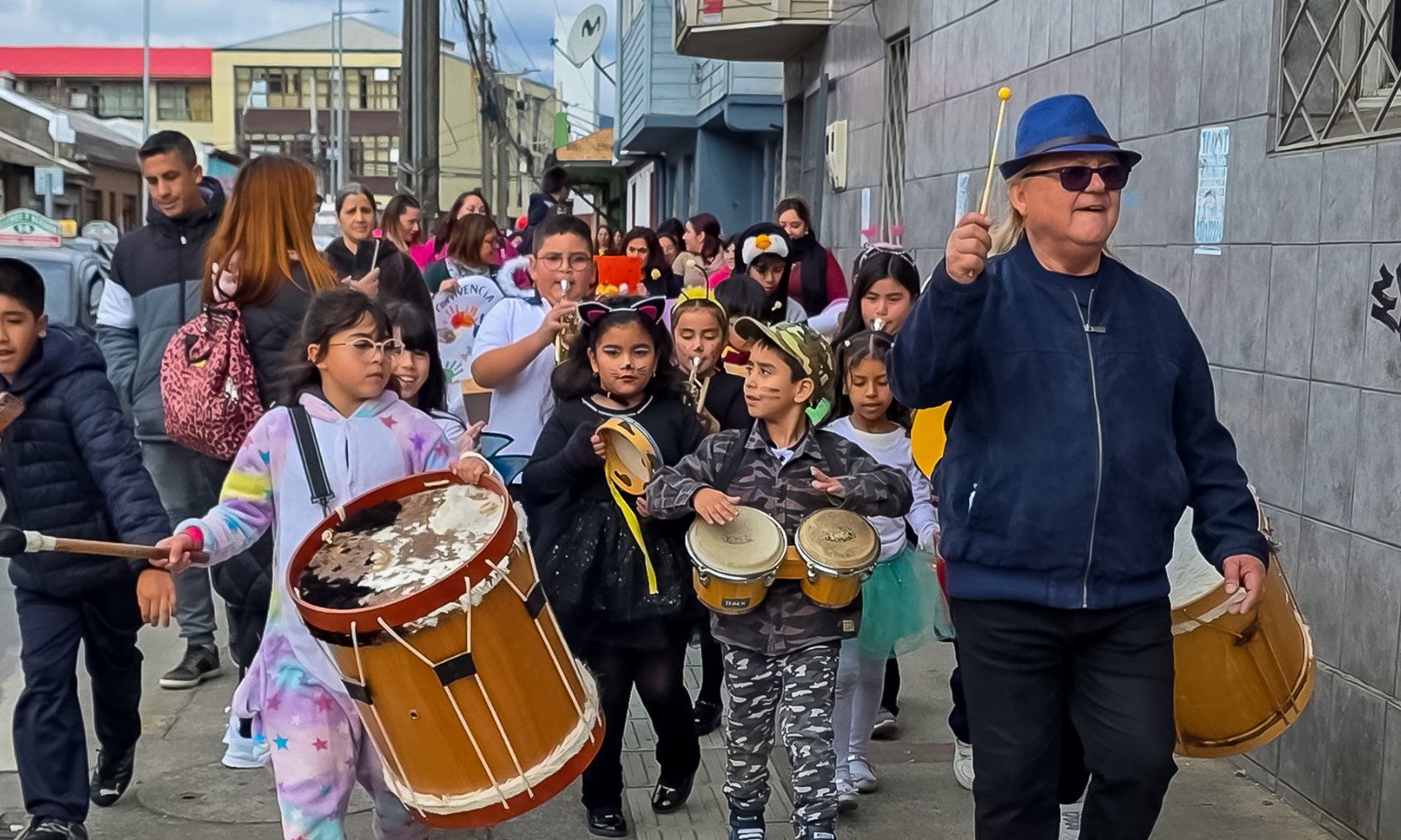 Escuela Remigio Castro Aburto despide con gratitud y emoción al profesor Óscar Aguayo Díaz